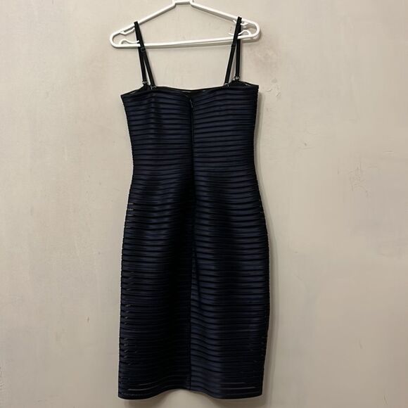 BCBGMAXAZRIA deep blue fitted spaghetti strap cocktail dress Size 4 EUC - Picture 6 of 12